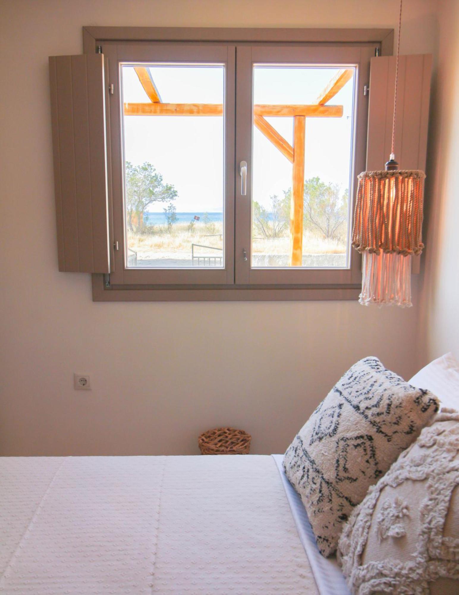 4Twaves Beach House - Beachfront In Agios Ioannis Agios Ioannis  Exteriör bild